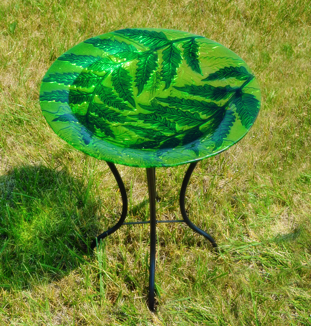 Embossed Leaf Vines Glass Birdbath w/Stand